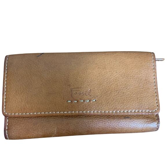 Fossil Genuine Leather Button Closure Flap Wallet Clutch Card Holder Tan Boho - Picture 1 of 16